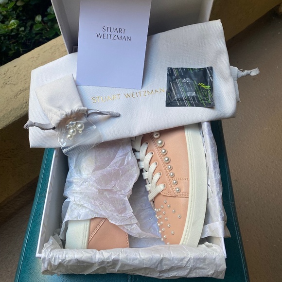 STUART WEITZMAN GOLDIE CONVERTIBLE LEATHER PEARL STUDDED SNEAKERS - 7.5